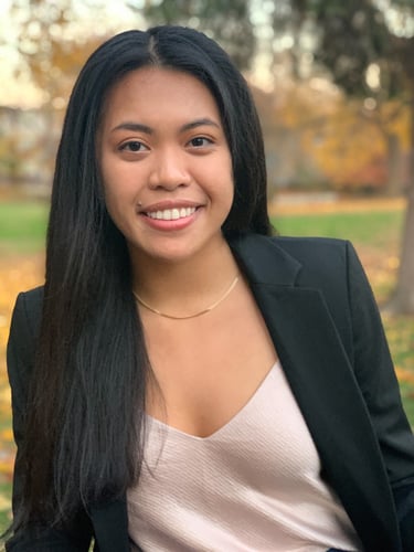 Anna Nguyen Headshot